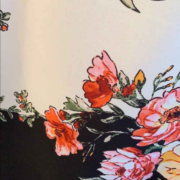 ❌DONATED❌White Black Floral Off The Shoulders Tie Sleeve Top - Picture 9 of 12